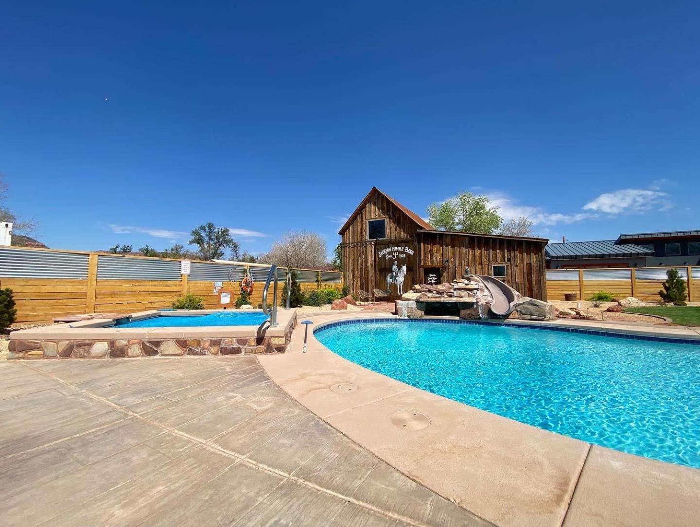 Timber & Tin G 2Bed 2Bath W Pool & Rooftop Deck Kanab Buitenkant foto